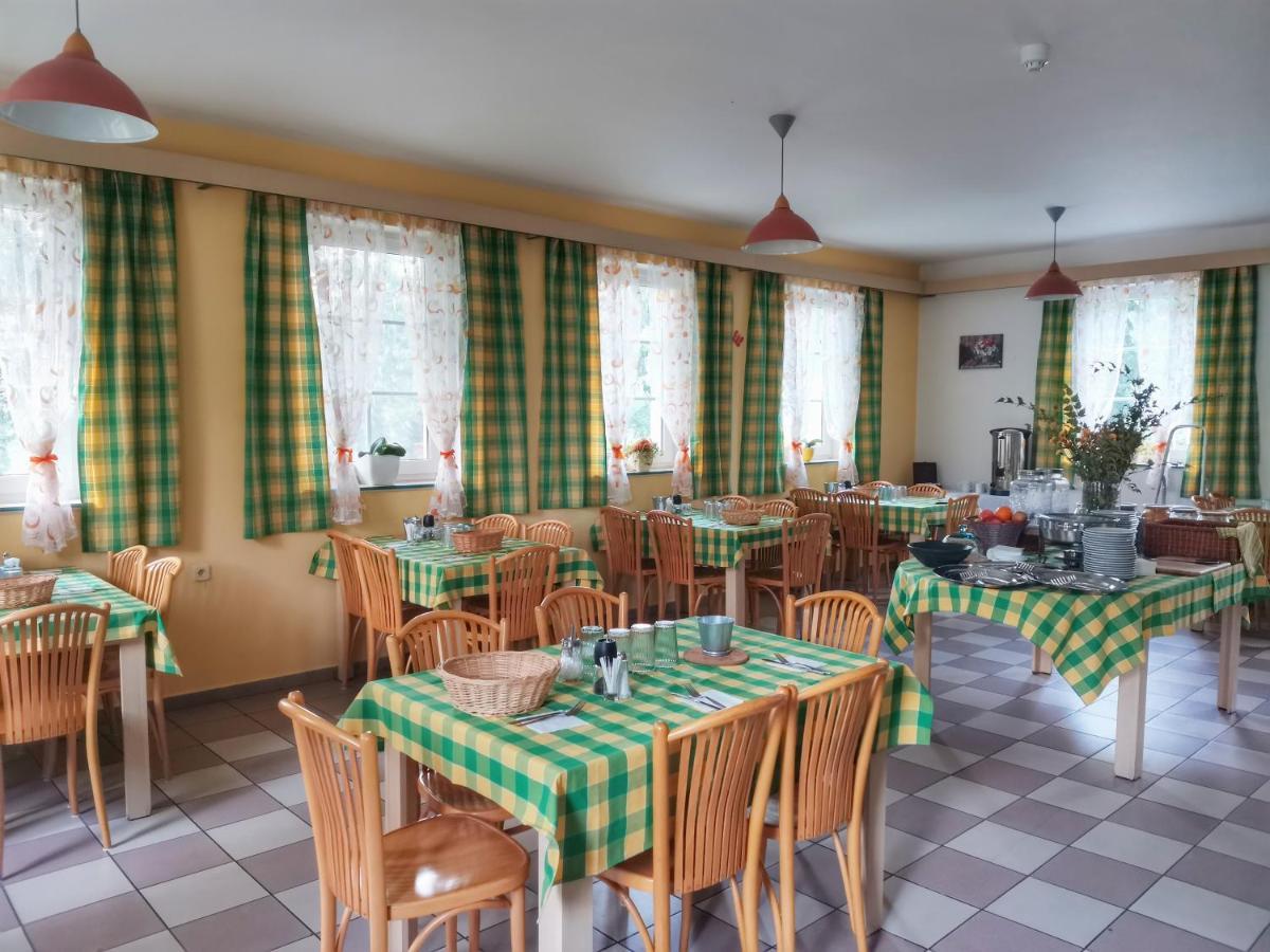 Penzion Pastviny Extérieur photo